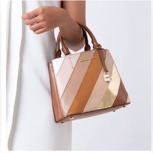 Brand new Michael Kors Tan and Gold Striped Shoulder Bag 2 ways crossbody